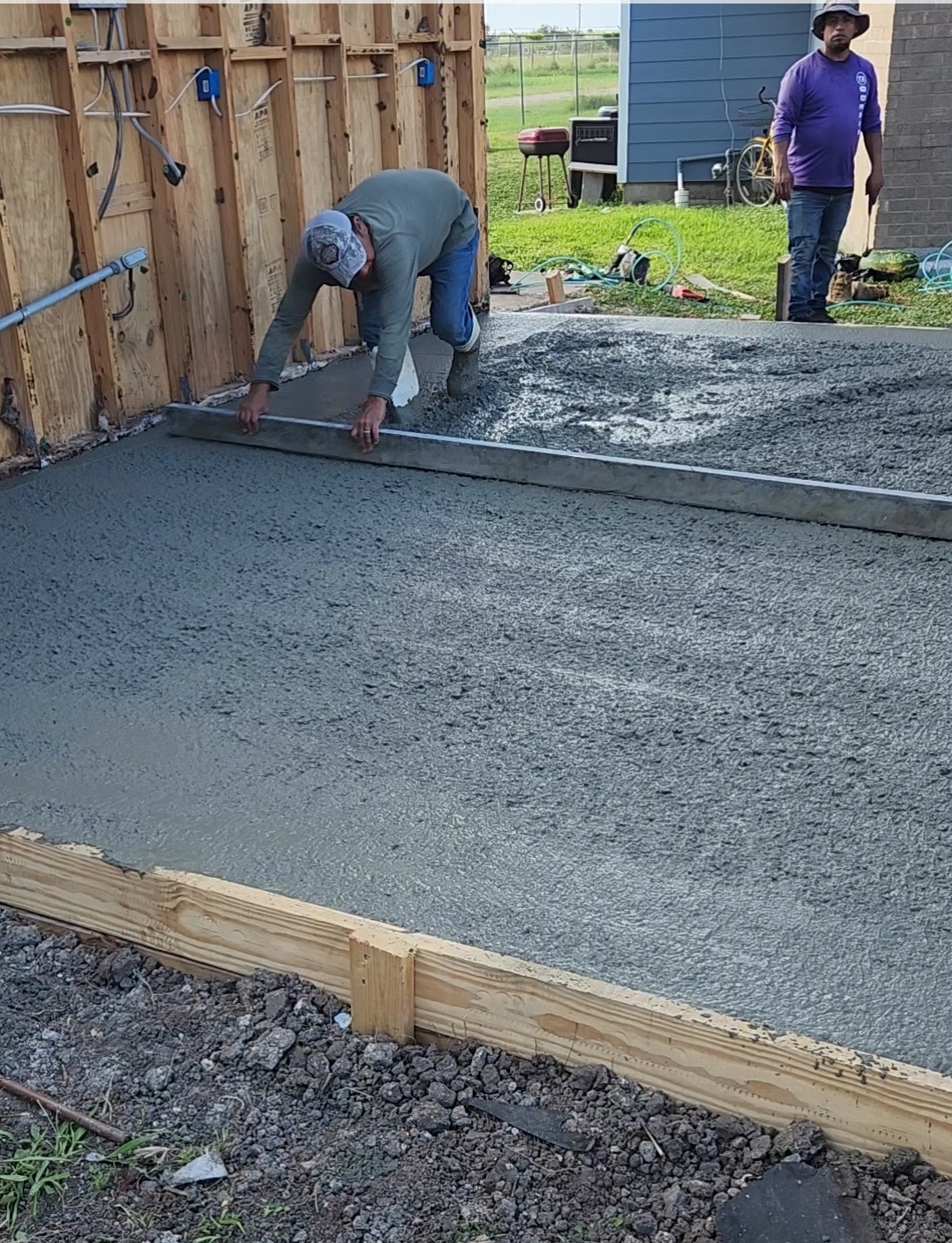 Screeding & Finishing a Patio Slab